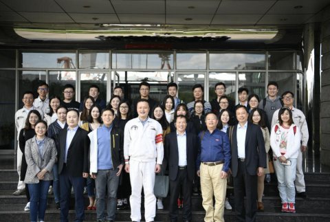 公司組織青年員工赴南通中遠海運川崎船舶工程有限公司參觀學習