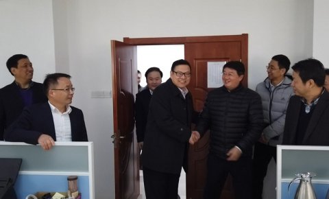 春節(jié)開工首日，公司領(lǐng)導(dǎo)向員工拜年