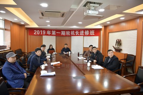 以案學(xué)法，促進(jìn)船舶廉潔建設(shè)