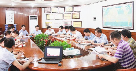 江蘇遠(yuǎn)洋開展“不忘初心、牢記使命”主題教育黨委理論學(xué)習(xí)中心組（擴(kuò)大）學(xué)習(xí)