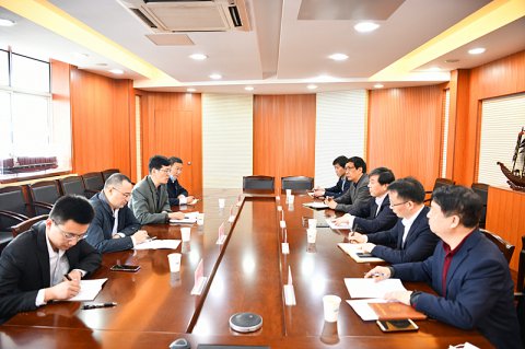 省港口集團(tuán)檢查組赴江蘇遠(yuǎn)洋開展安全督查