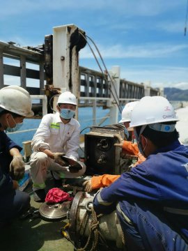 遠(yuǎn)洋船舶守護(hù)人 藍(lán)色沃土譜華章——記省國(guó)資委優(yōu)秀共產(chǎn)黨員、輪機(jī)長(zhǎng)尹圣國(guó)