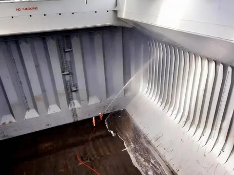 一線紀(jì)實(shí) | 同心勠力、奮楫篤行，眾志成城、再創(chuàng)佳績(jī)——“江遠(yuǎn)蘭州”輪V05航次散糧備艙紀(jì)實(shí)