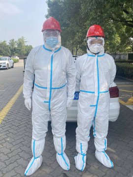 我用堅(jiān)守訴衷情：遠(yuǎn)洋人的別樣國(guó)慶